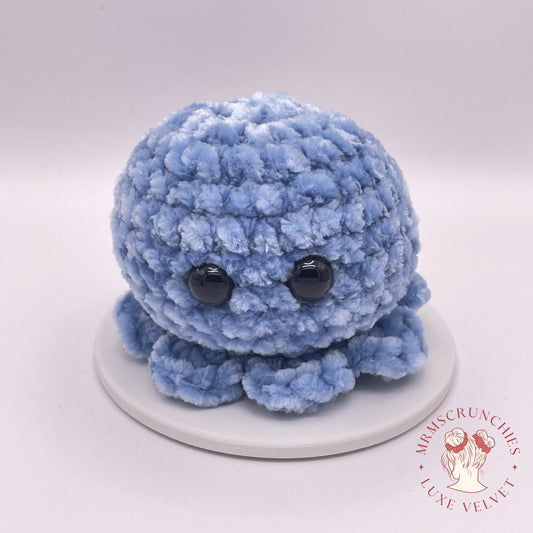 MEDIUM VELVET OCTOPUS